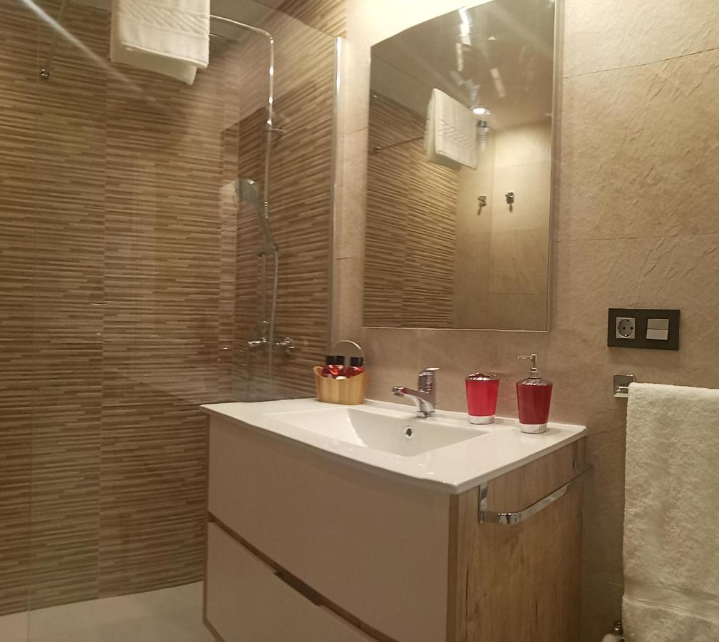 Apartamento Cinema Apartment Oviedo Bagian luar foto