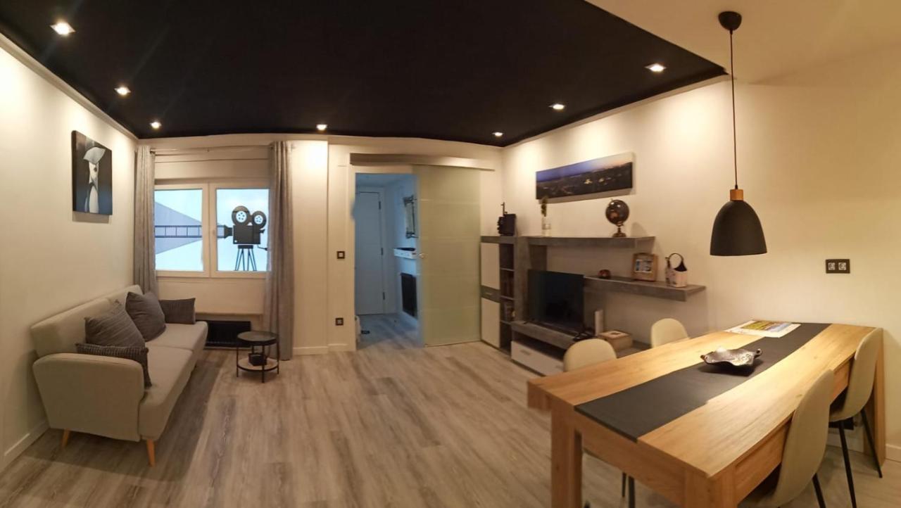 Apartamento Cinema Apartment Oviedo Bagian luar foto