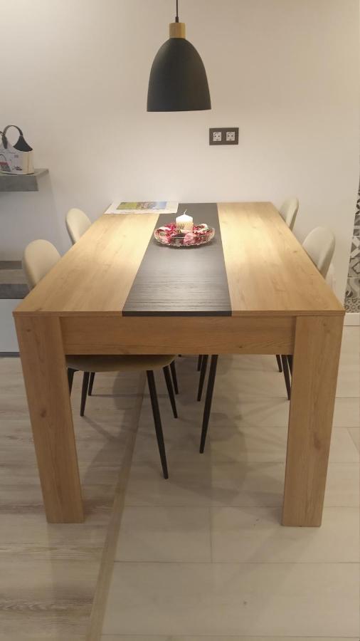 Apartamento Cinema Apartment Oviedo Bagian luar foto