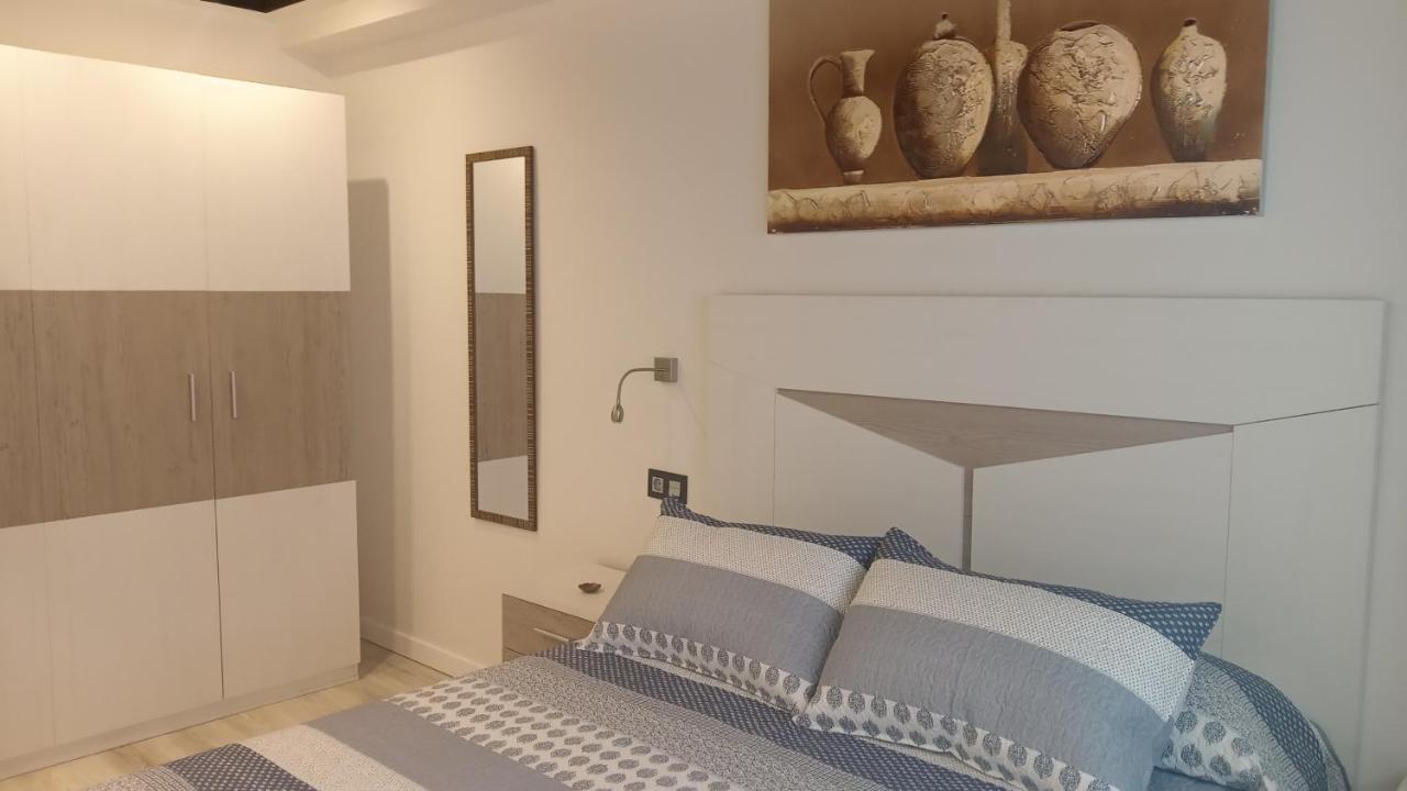 Apartamento Cinema Apartment Oviedo Bagian luar foto